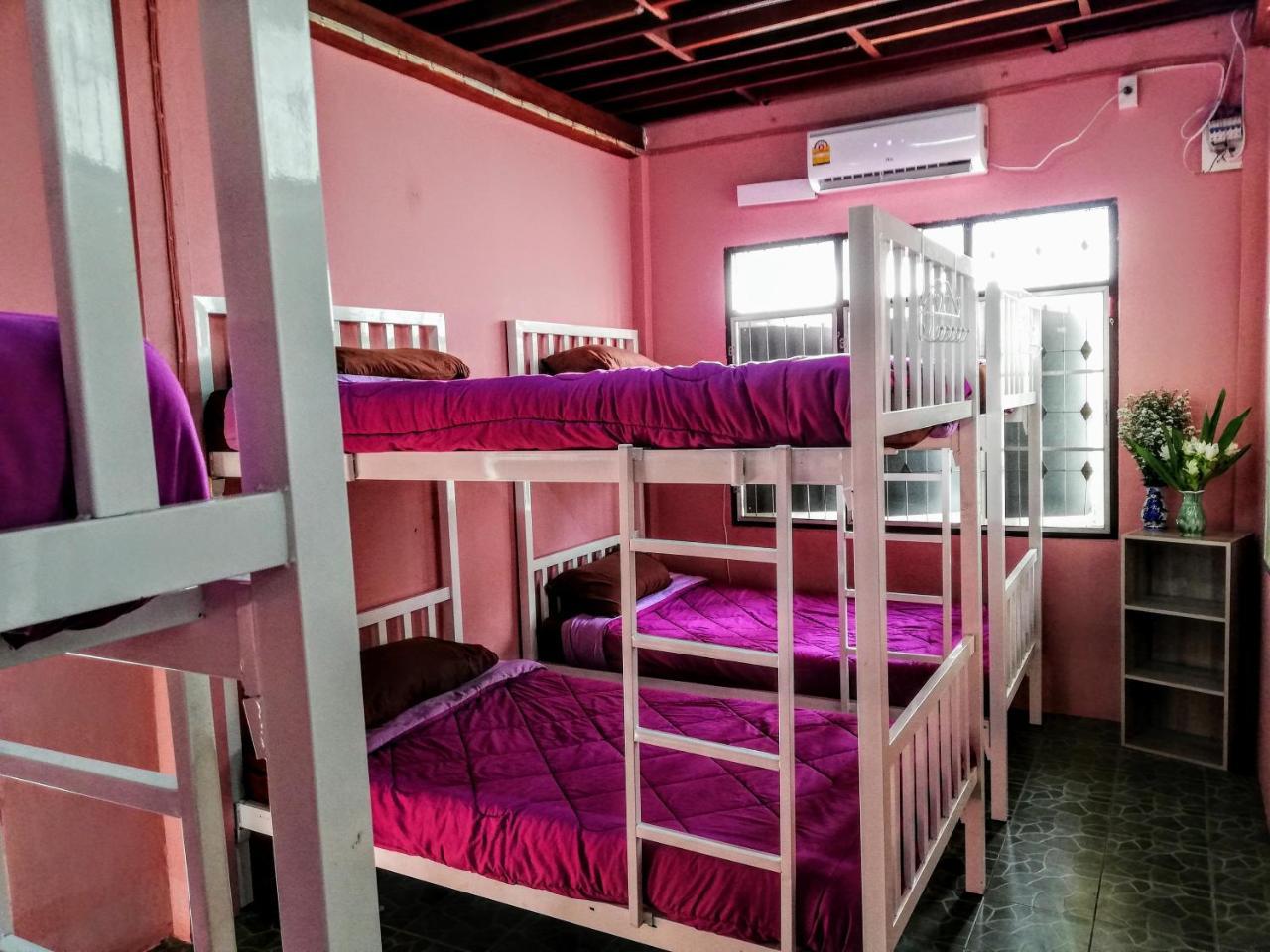 Champion Hostel 2 (Adults Only) Chiang Mai Extérieur photo
