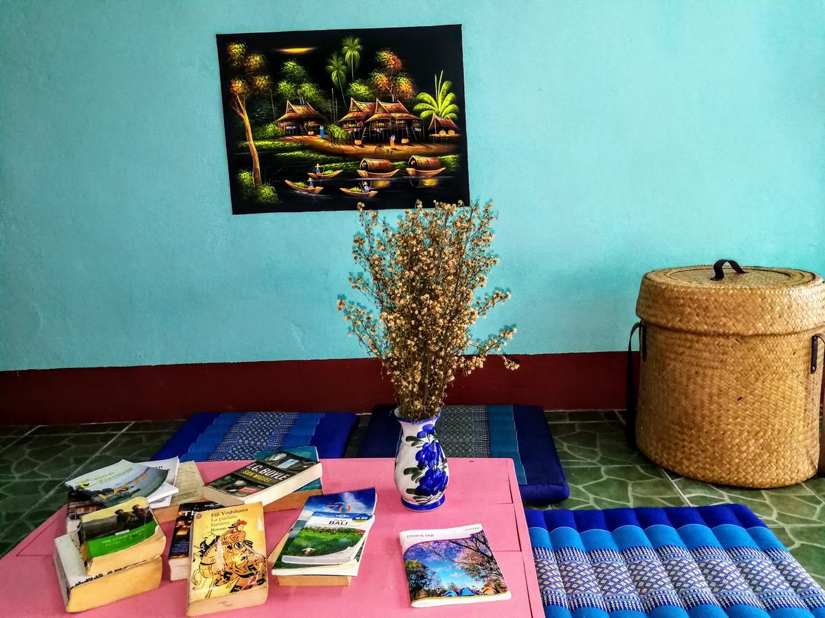 Champion Hostel 2 (Adults Only) Chiang Mai Extérieur photo